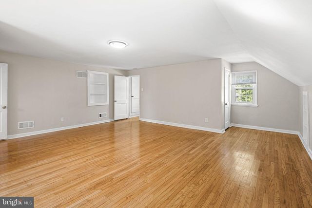 13 RODNEY RD, Bryn Mawr, PA 19010