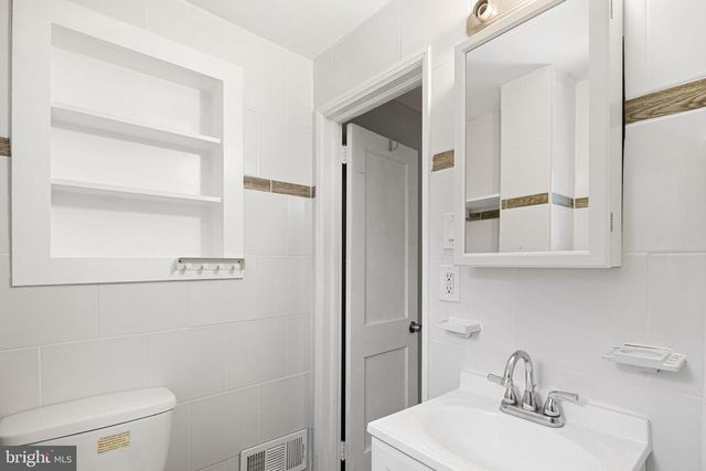 13 RODNEY RD, Bryn Mawr, PA 19010