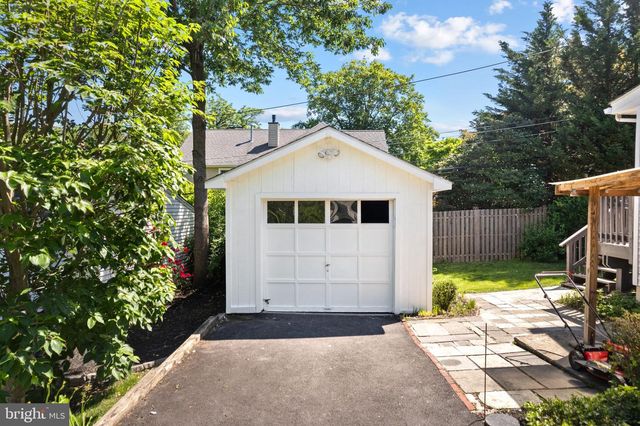 13 RODNEY RD, Bryn Mawr, PA 19010