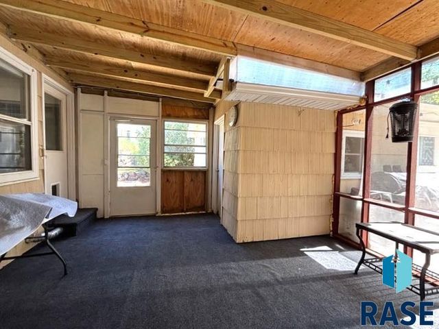 114 N Maple Ave Avenue, Pierre, SD 57501