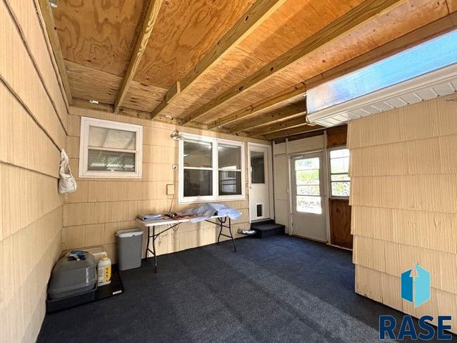114 N Maple Ave Avenue, Pierre, SD 57501
