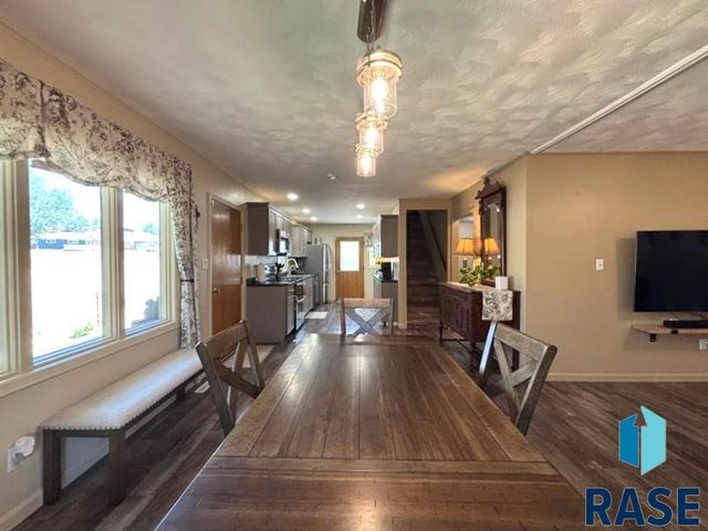 114 N Maple Ave Avenue, Pierre, SD 57501