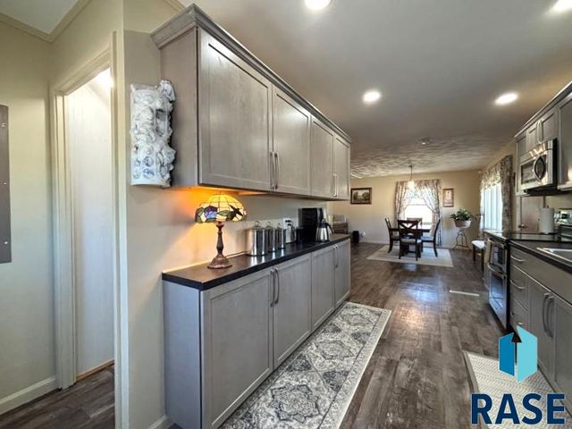 114 N Maple Ave Avenue, Pierre, SD 57501