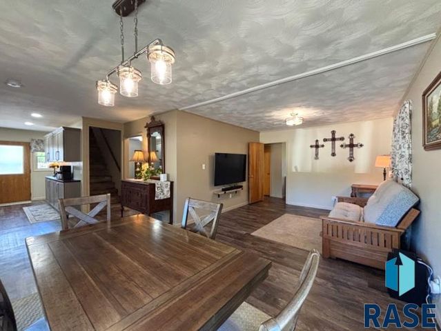 114 N Maple Ave Avenue, Pierre, SD 57501