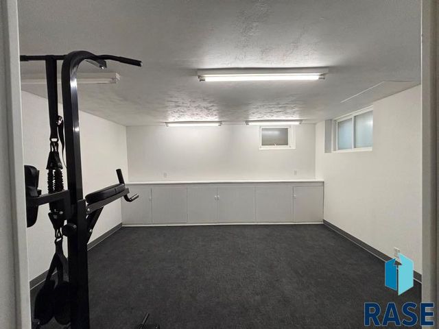 114 N Maple Ave Avenue, Pierre, SD 57501