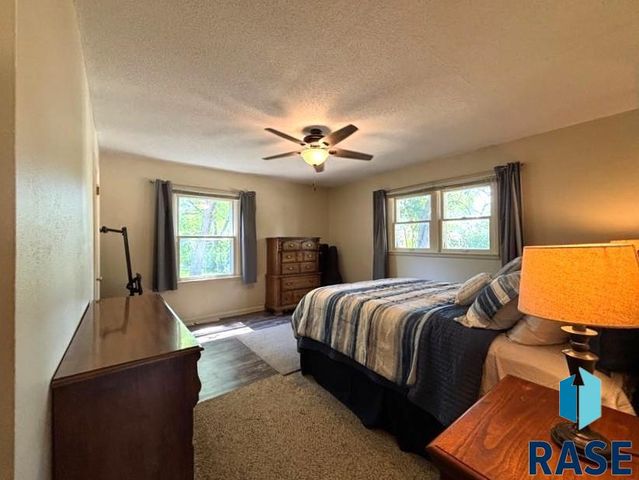 114 N Maple Ave Avenue, Pierre, SD 57501