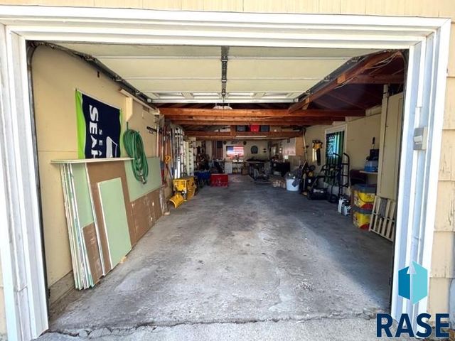 114 N Maple Ave Avenue, Pierre, SD 57501