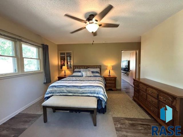 114 N Maple Ave Avenue, Pierre, SD 57501
