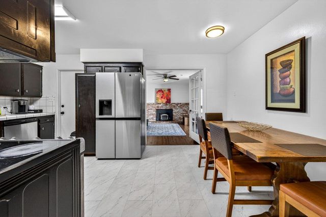 692 W Gettysburg Avenue, Clovis, CA 93612