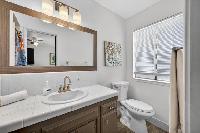 692 W Gettysburg Avenue, Clovis, CA 93612
