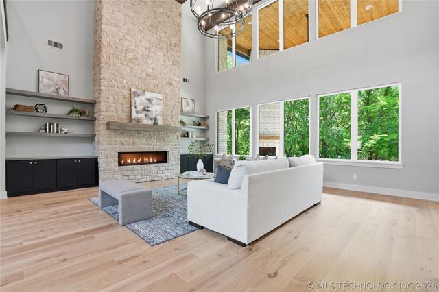 28334 E 71st Place, Broken Arrow, OK 74014