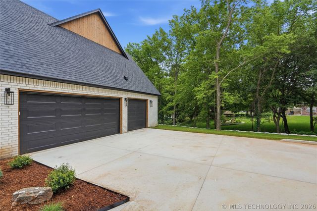 28334 E 71st Place, Broken Arrow, OK 74014