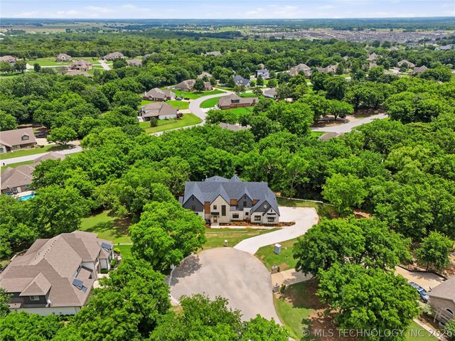 28334 E 71st Place, Broken Arrow, OK 74014