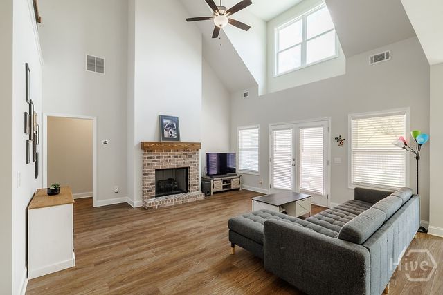 15 Richmond Drive, Statham, GA 30666
