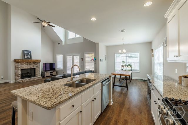 15 Richmond Drive, Statham, GA 30666