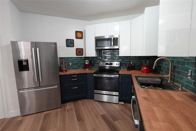 911 N ORANGE AVENUE 248, Orlando, FL 32801