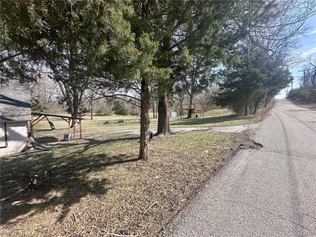 8740 Barber Avenue, Kansas City, KS 66111