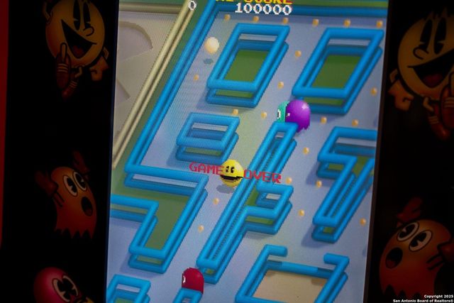 8410 Oak Fence, San Antonio, TX 78251