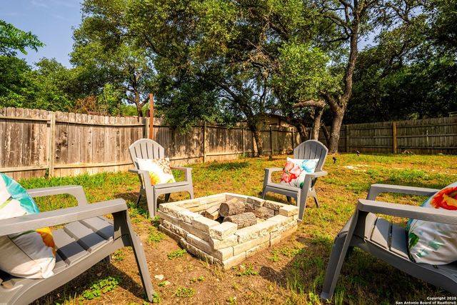 8410 Oak Fence, San Antonio, TX 78251
