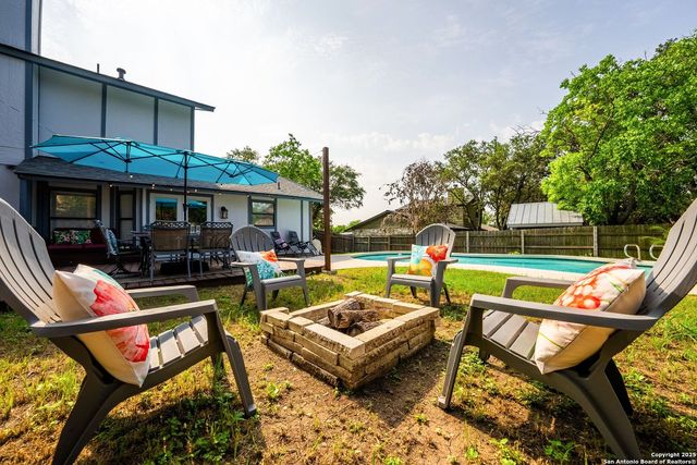 8410 Oak Fence, San Antonio, TX 78251