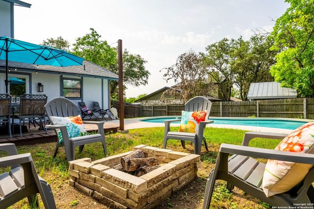 8410 Oak Fence, San Antonio, TX 78251