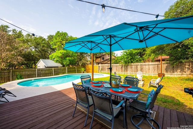 8410 Oak Fence, San Antonio, TX 78251