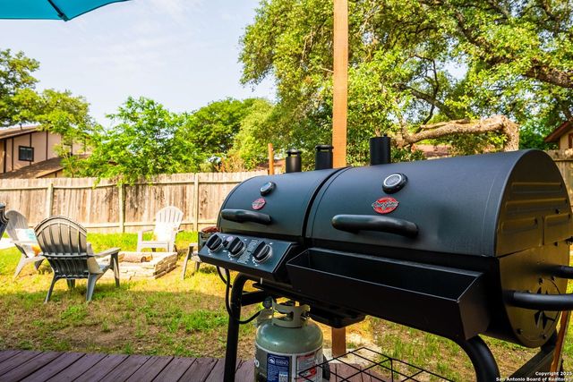 8410 Oak Fence, San Antonio, TX 78251