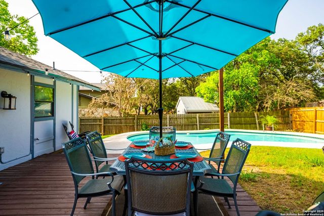 8410 Oak Fence, San Antonio, TX 78251