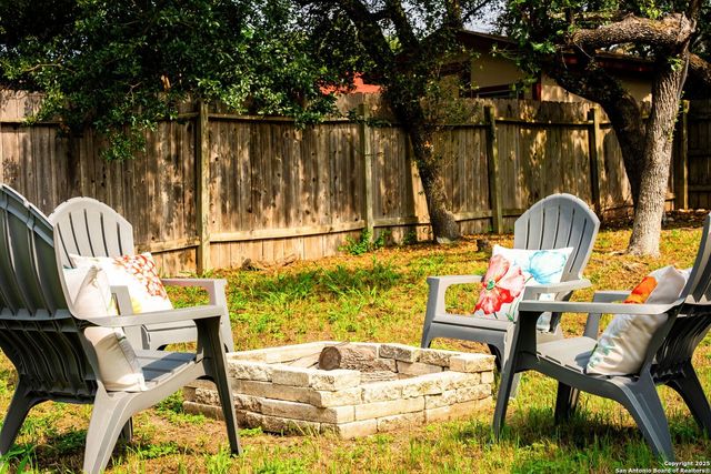 8410 Oak Fence, San Antonio, TX 78251