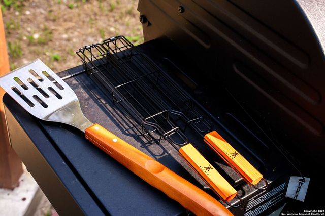 8410 Oak Fence, San Antonio, TX 78251