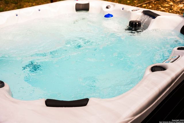 8410 Oak Fence, San Antonio, TX 78251