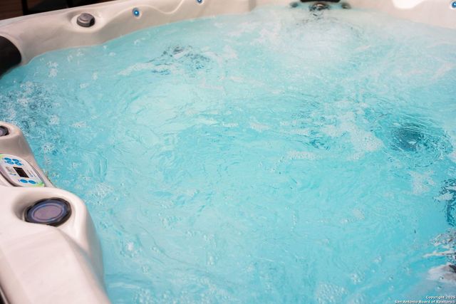 8410 Oak Fence, San Antonio, TX 78251