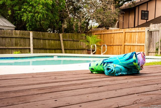 8410 Oak Fence, San Antonio, TX 78251