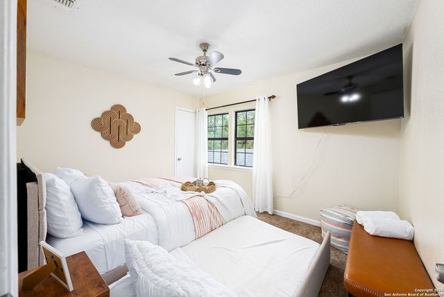 8410 Oak Fence, San Antonio, TX 78251