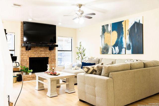 8410 Oak Fence, San Antonio, TX 78251