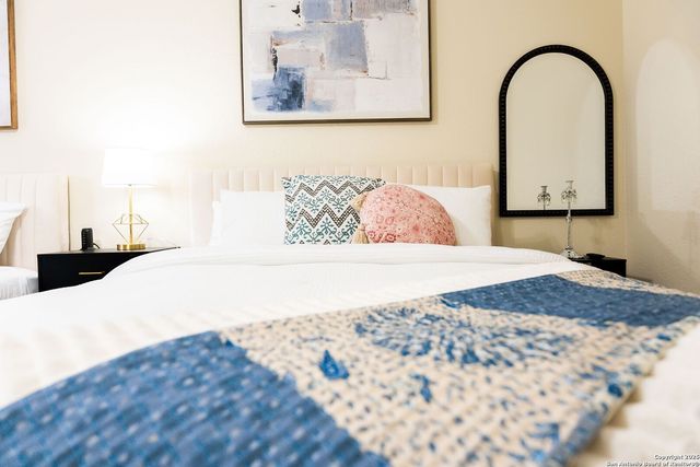 8410 Oak Fence, San Antonio, TX 78251