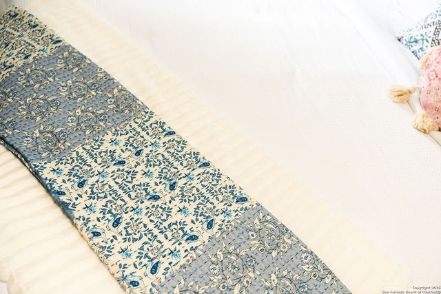 8410 Oak Fence, San Antonio, TX 78251