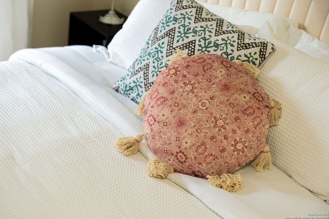 8410 Oak Fence, San Antonio, TX 78251