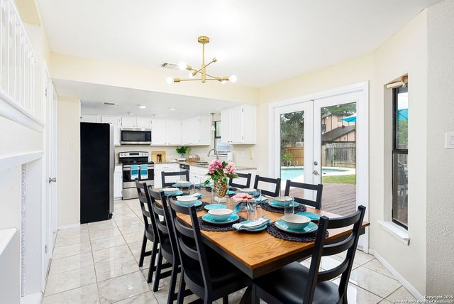 8410 Oak Fence, San Antonio, TX 78251