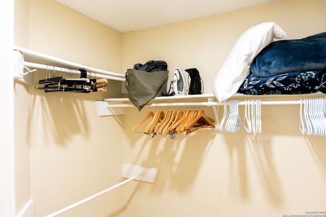 8410 Oak Fence, San Antonio, TX 78251