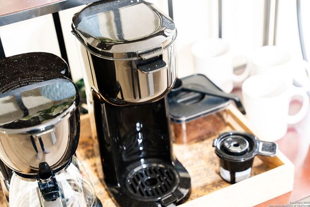 8410 Oak Fence, San Antonio, TX 78251