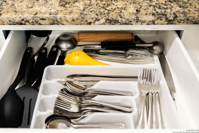 8410 Oak Fence, San Antonio, TX 78251