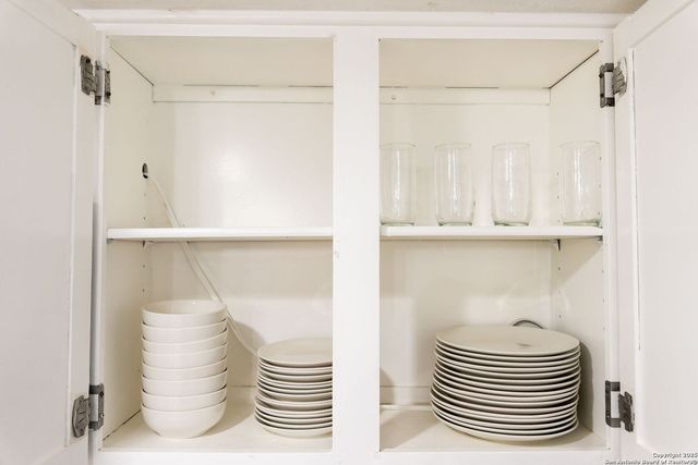 8410 Oak Fence, San Antonio, TX 78251