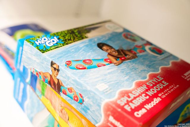 8410 Oak Fence, San Antonio, TX 78251