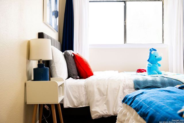 8410 Oak Fence, San Antonio, TX 78251