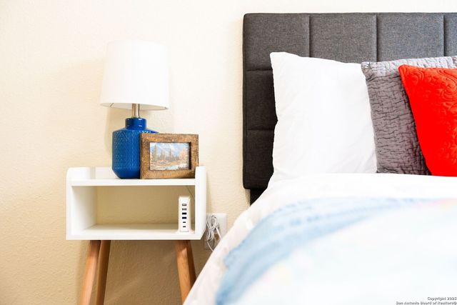 8410 Oak Fence, San Antonio, TX 78251