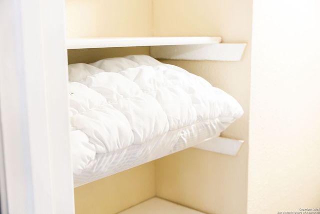 8410 Oak Fence, San Antonio, TX 78251