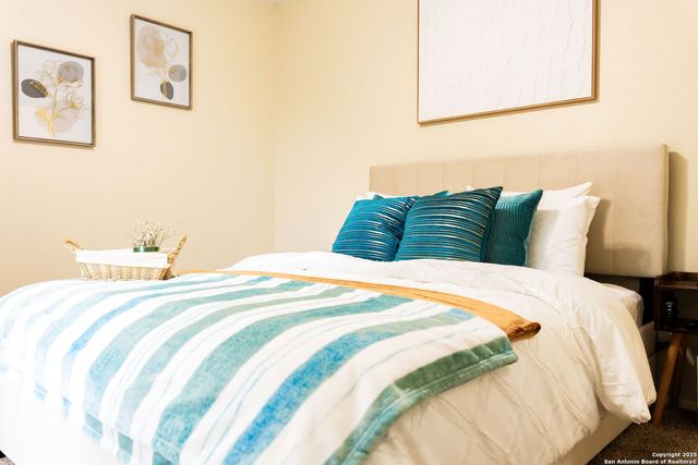 8410 Oak Fence, San Antonio, TX 78251