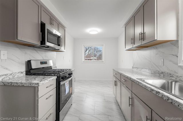 4170 Lincoln Boulevard, Dearborn Heights, MI 48125