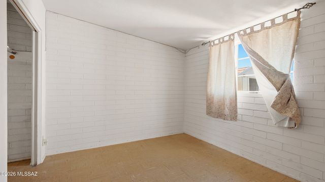 613 W Calle Siglo, Tucson, AZ 85705